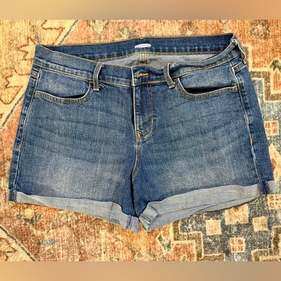 Old Navy 3.5” Blue Jean Shorts - Picture 1 of 3